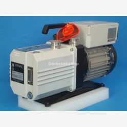 Leybold TRIVAC D10E Vacuum Pump (New) Leybold TRIVAC D10E Vacuum Pump (New)
